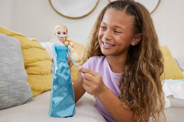 Disney Princess Dolls Elsa Posable Fashion Doll